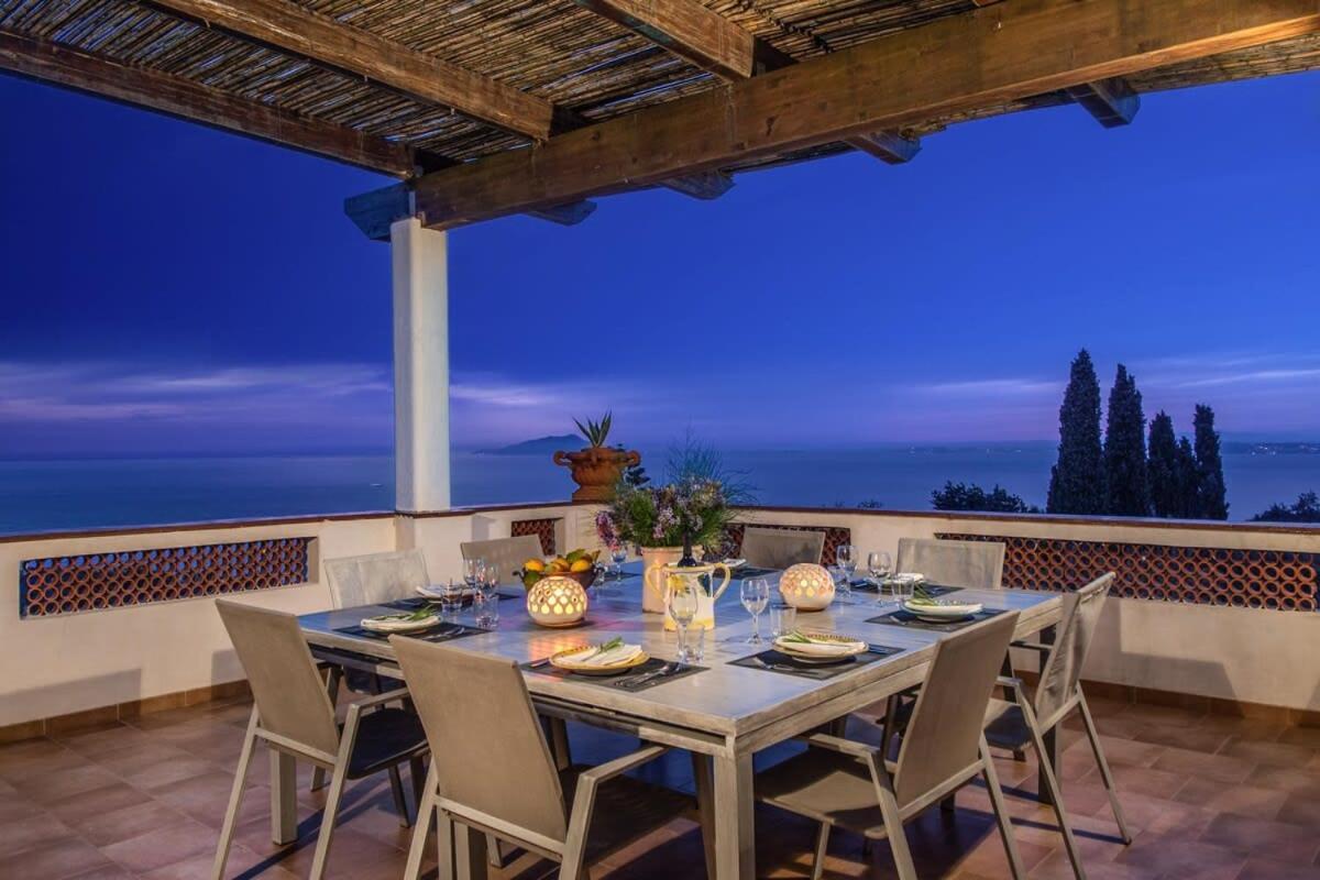 Villa Aragona Historic Villa With Views And Guest Services Massa Lubrense Bagian luar foto